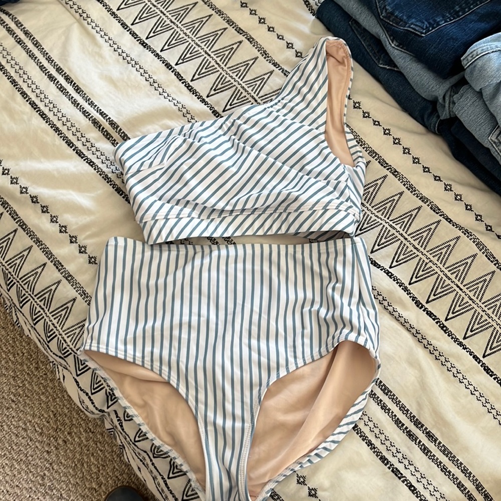 Albion fit high waisted bikini set